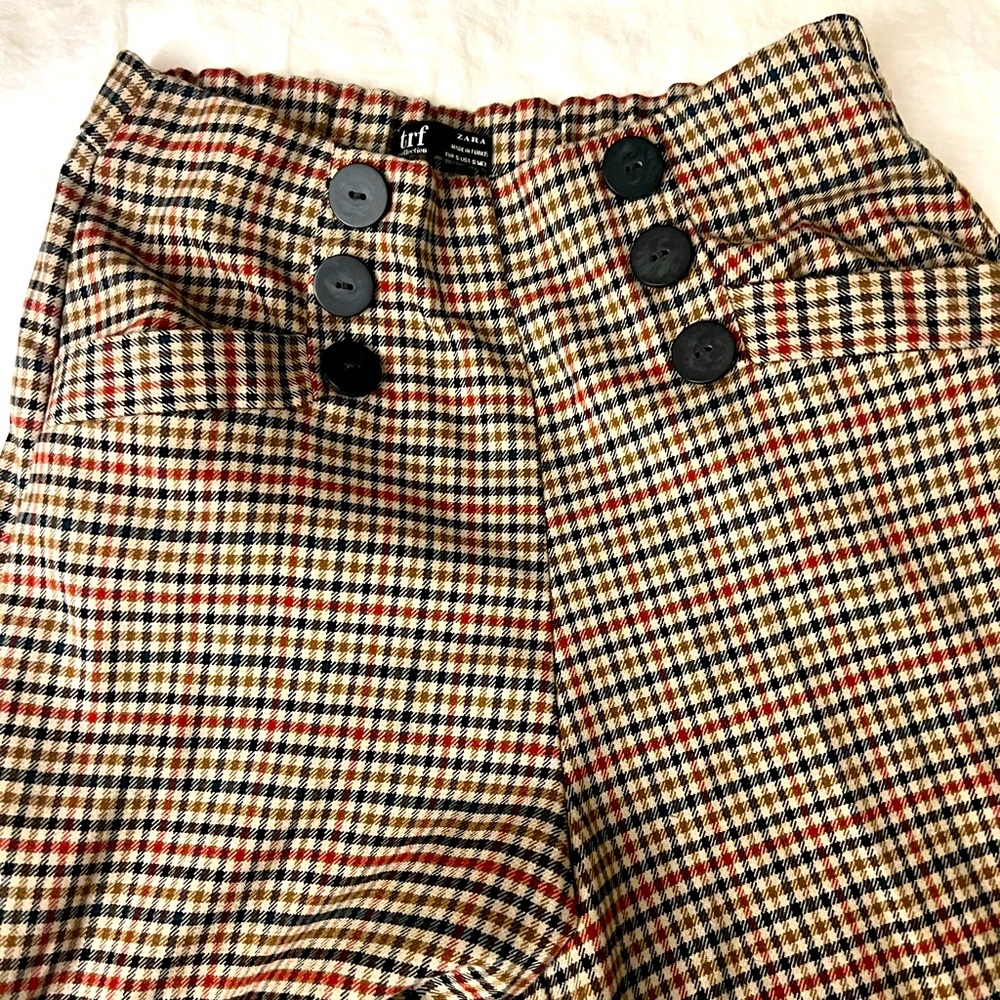 Zara pants
Size S